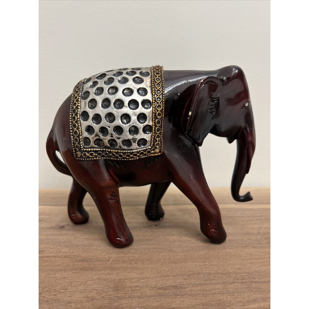 Decorative Wooden Elephant Figurine Collectable Hand Painted 6 inches - Picture 7 of 9
